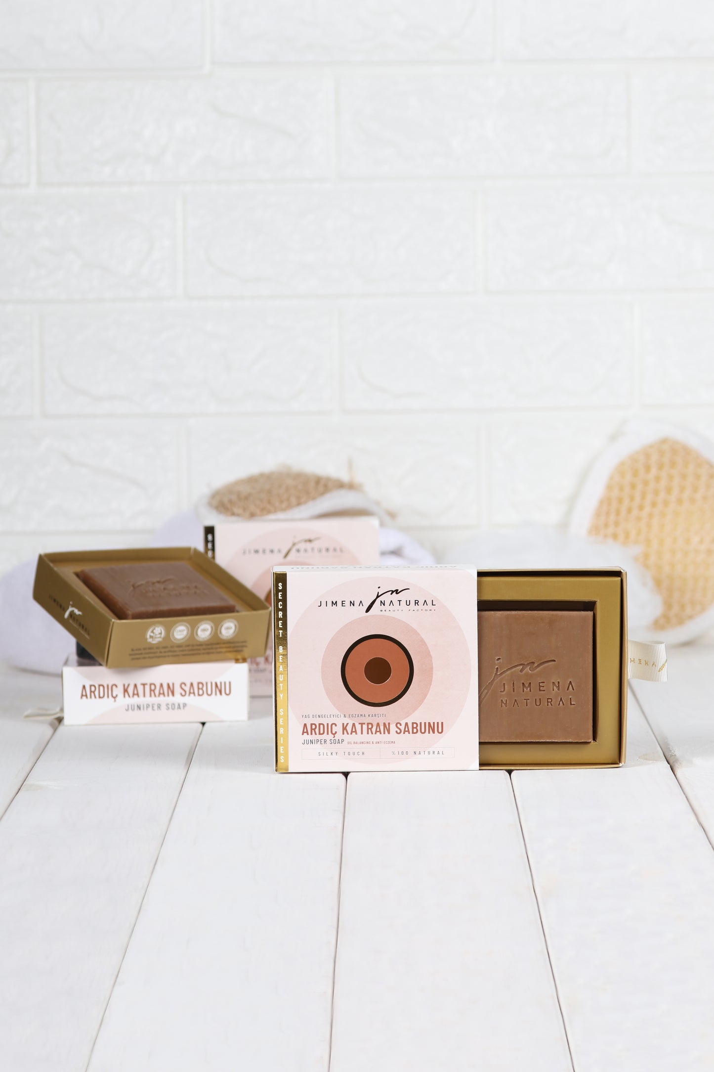 Savon naturel au baie de Genévrier